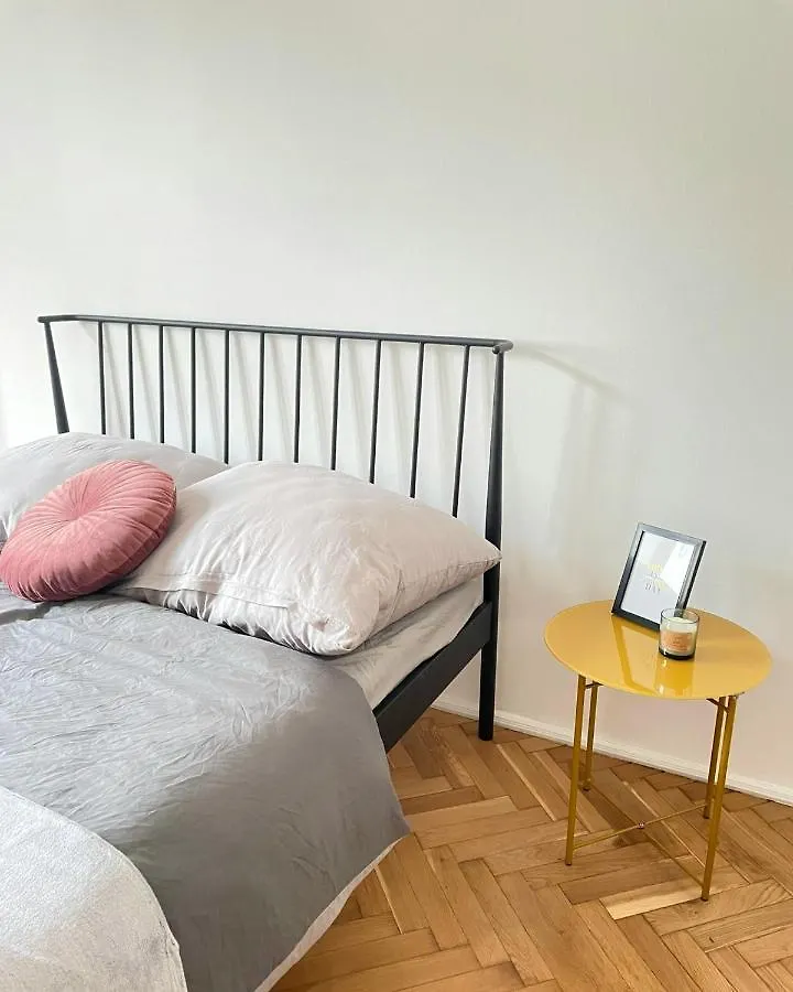 Big And Cozy Bedroom In Kraków 0*,  Polska
