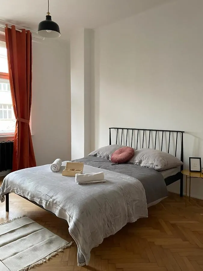 Big And Cozy Bedroom In Kraków 0*,  Polska