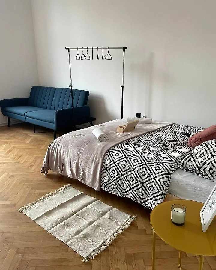Big And Cozy Bedroom In Kraków