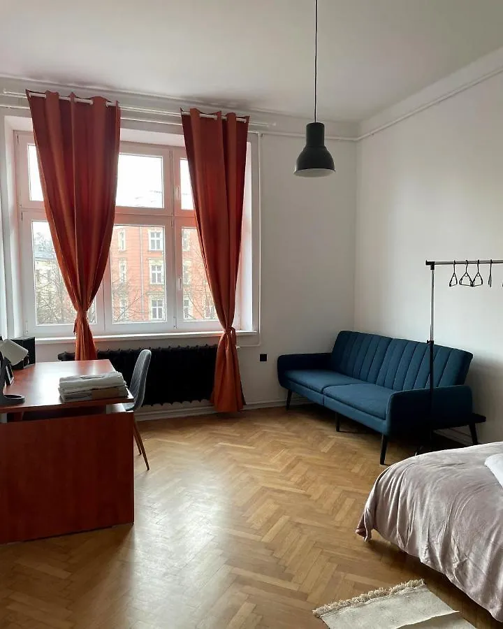 Big And Cozy Bedroom In Kraków