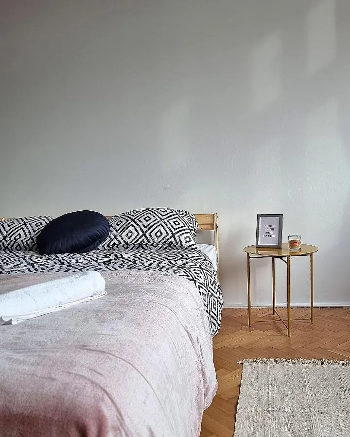 Kwatera prywatna Big And Cozy Bedroom In Kraków